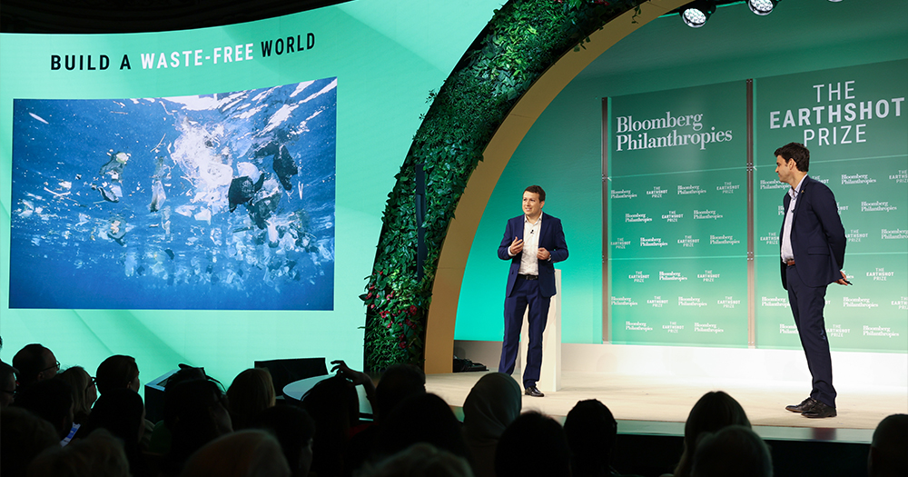Pierre Paslier and Rodrigo Garcia Gonzalez, Notpla, on stage at Earthshot Innovation Summit 2023