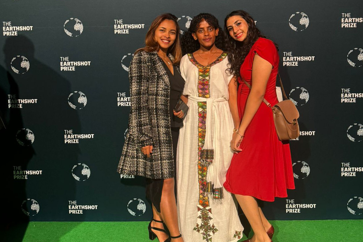 Dina Kebede and other Youth Climate Leaders on the Green Carpet for The 2024 Earthshot Prize Awards