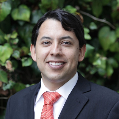 Dr Edgar Virgüez