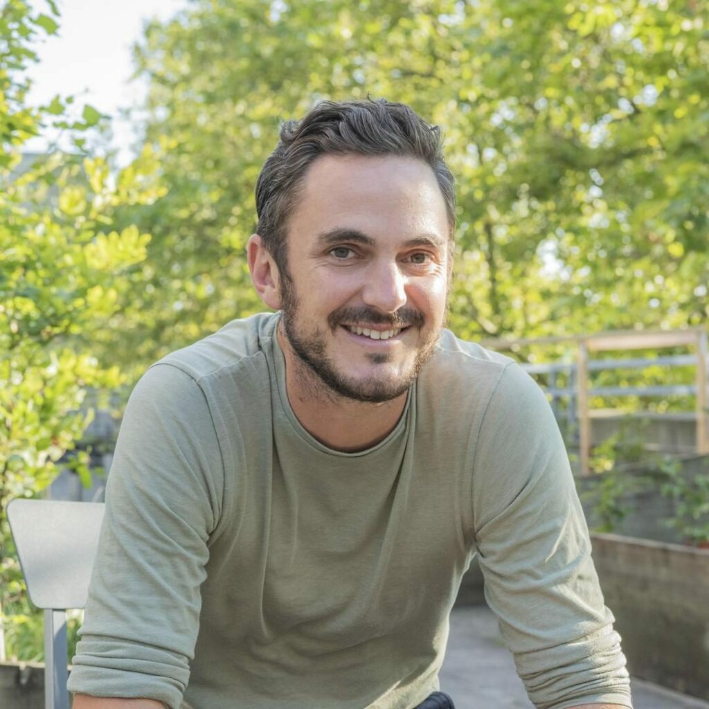 Tom Crowther Restor