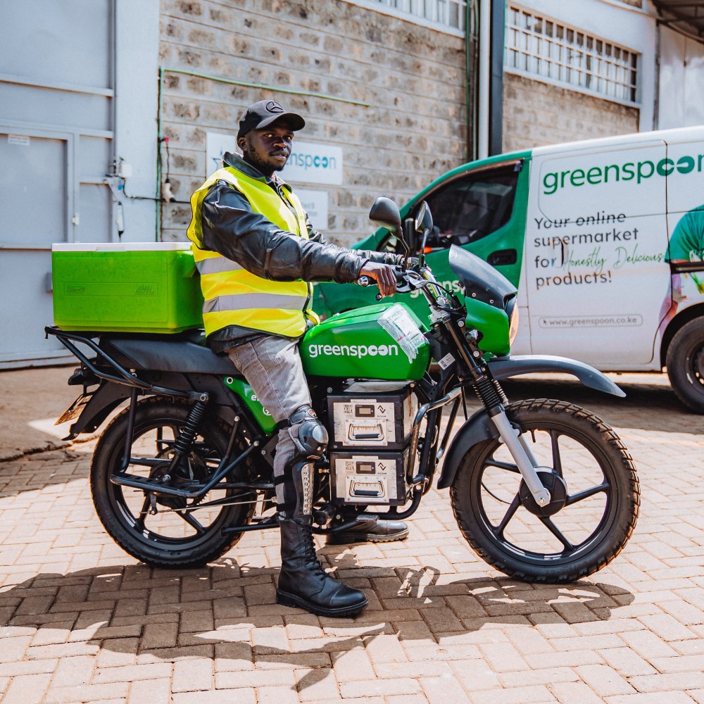 Roam Air Greenspoon rider