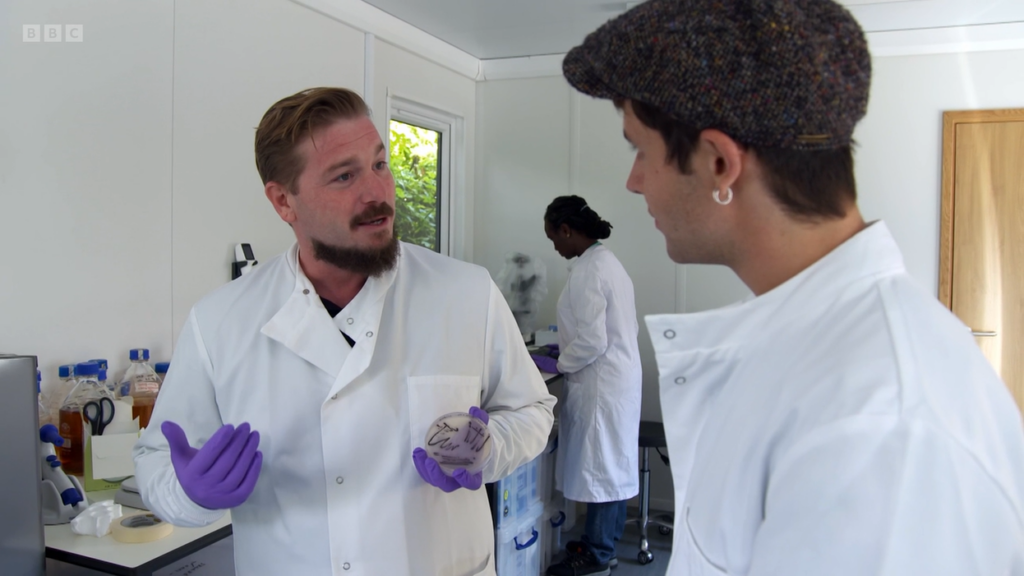Orr Yarkoni from Colorifix talks to BBC One Show